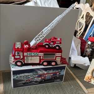 News in Box! Vintage HESS EMERGENCY TRUCK w/ RESCUE Vehicle